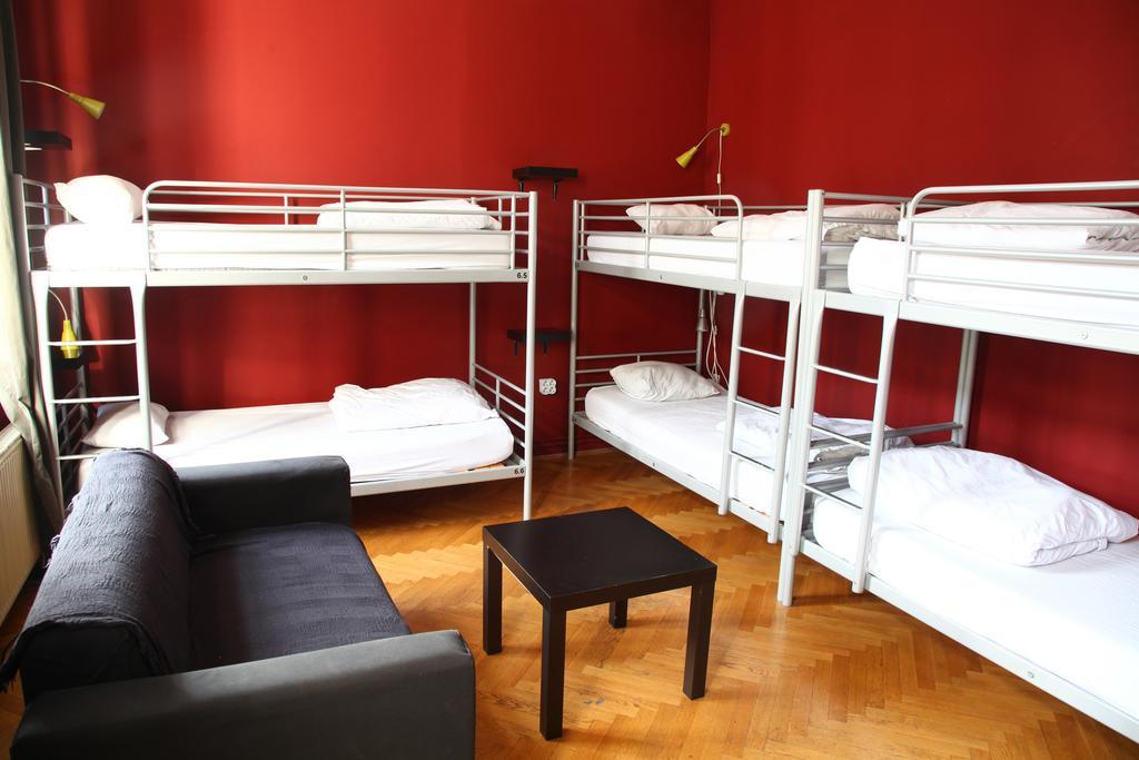 Hostel Zeppelin Ljubljana Rom bilde
