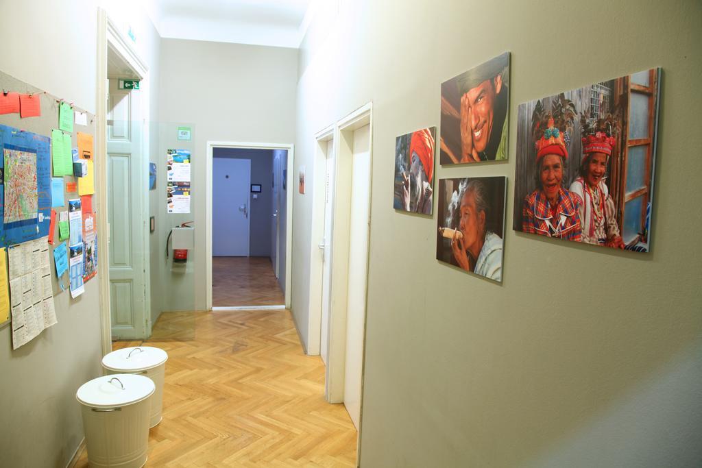 Hostel Zeppelin Ljubljana Eksteriør bilde